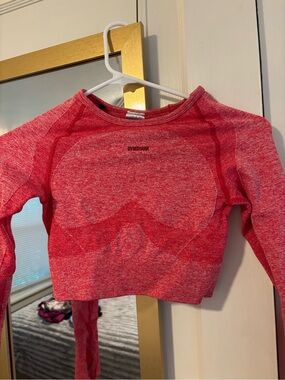 Gymshark Heathered Pink Red Seamless Crop Top